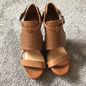 Gianni Bini Wedge